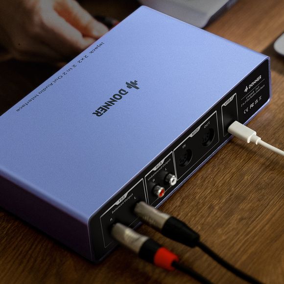 Donner_Livejack_2x2_audio_interface_3 (1)
